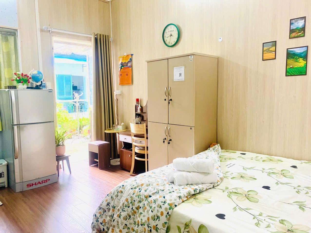 Cozy Homestay With Large Bed, Private Bathroom, Large Balcony Ανόι Εξωτερικό φωτογραφία