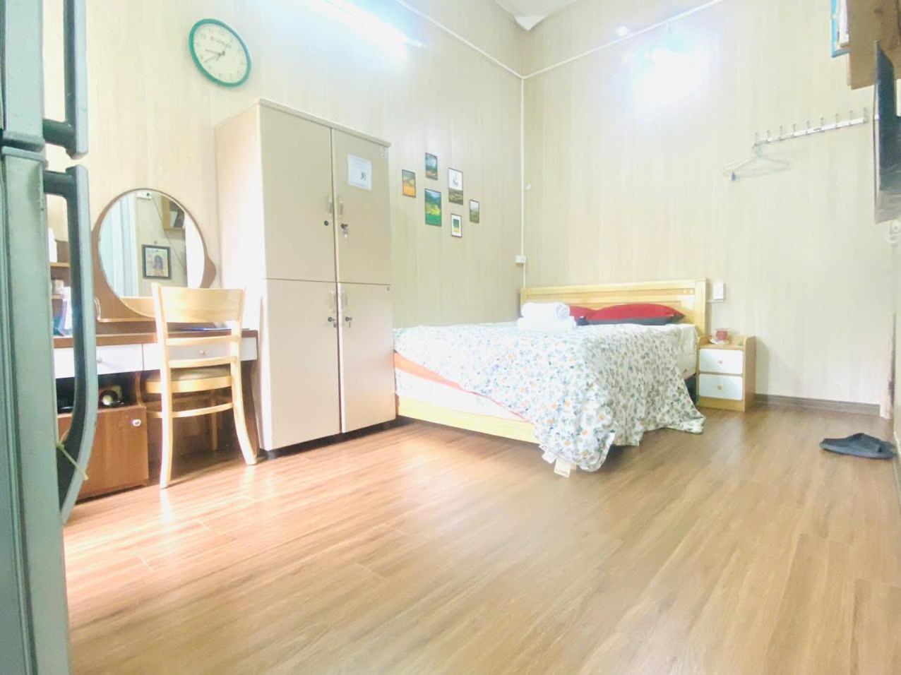 Cozy Homestay With Large Bed, Private Bathroom, Large Balcony Ανόι Εξωτερικό φωτογραφία
